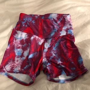 scrunch butt workout shorts